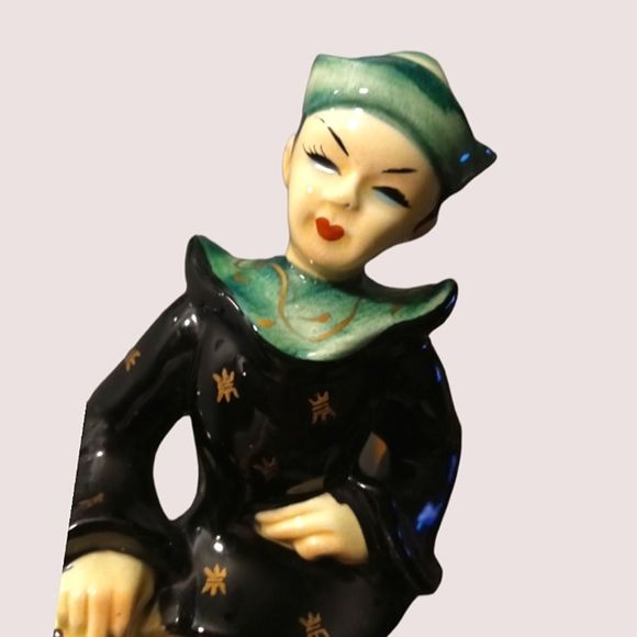 Vintage Kreiss Asian Oriental Hand Painted Ceramic Figurine - Picture 4 of 6